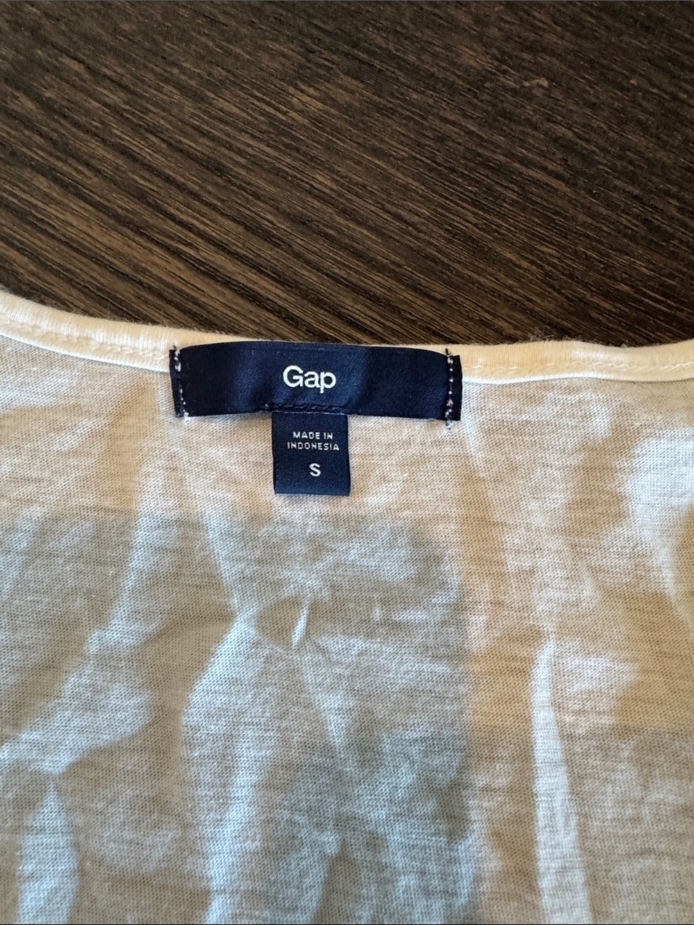 GAP White Ruffle Front Tank Top - Picture 2 of 3